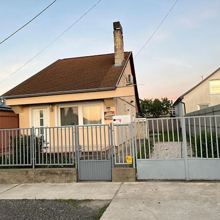 Marcell Apartman ไฮจ์ดุสโซบอสโล ภายนอก รูปภาพ